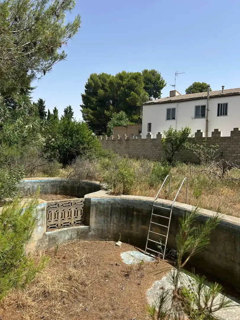 Grundstücke und Bauplätze zum Verkauf in de la Ronda de la Villa A