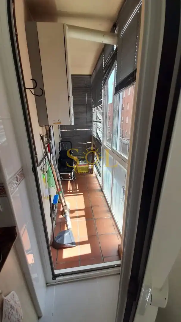 Wohnung zur Miete in Calle León Martín Granizo, La Lastra