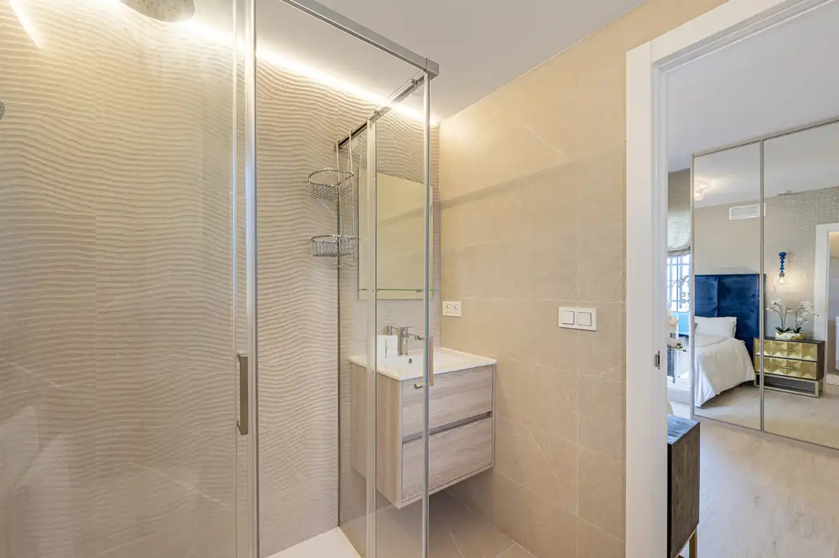 Apartamento con piscina en venta en Nueva Andalucía, imagen 18