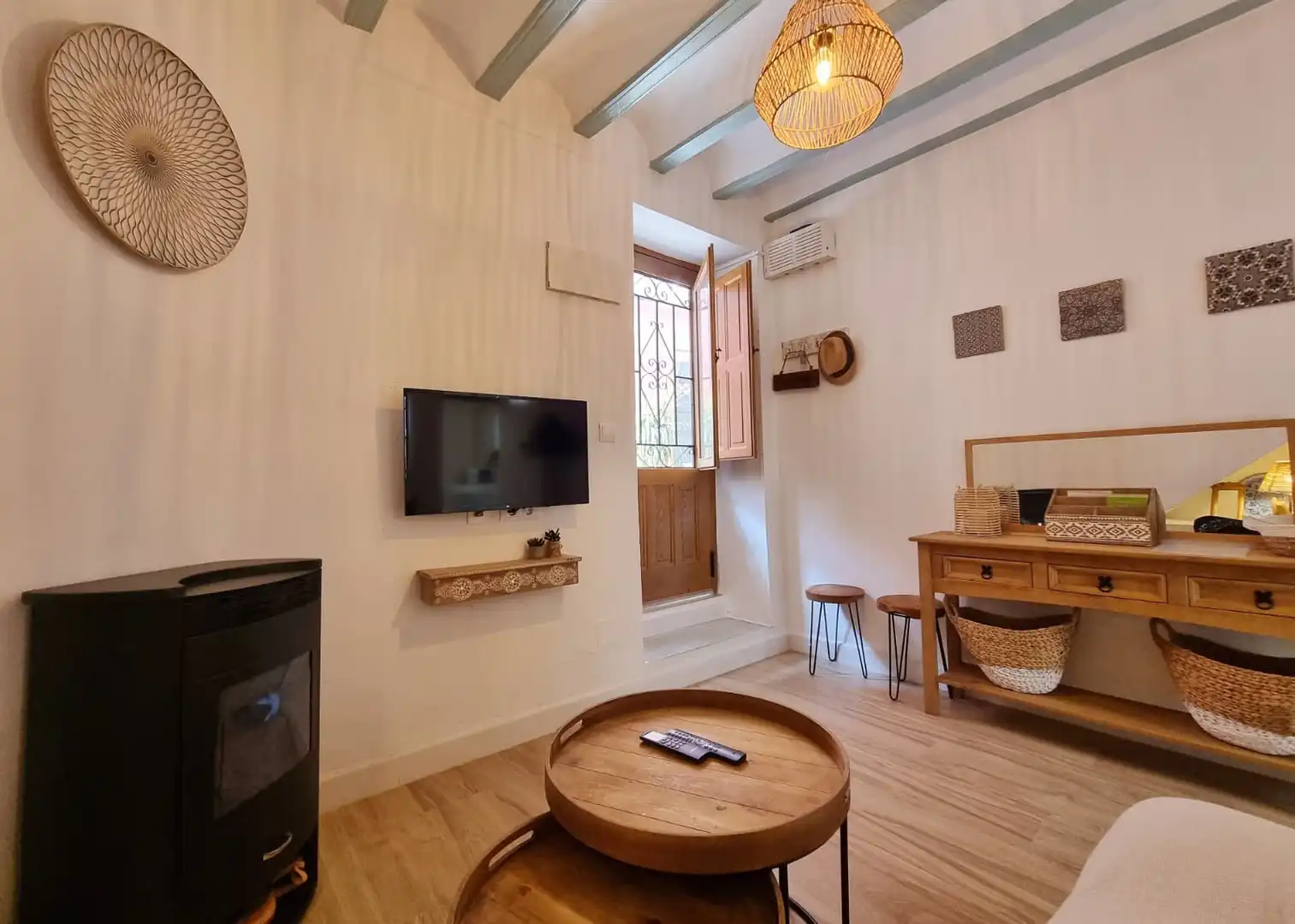 Sala d'estar de Planta baixa en venda en Marbella amb Aire condicionat, Moblat i Internet