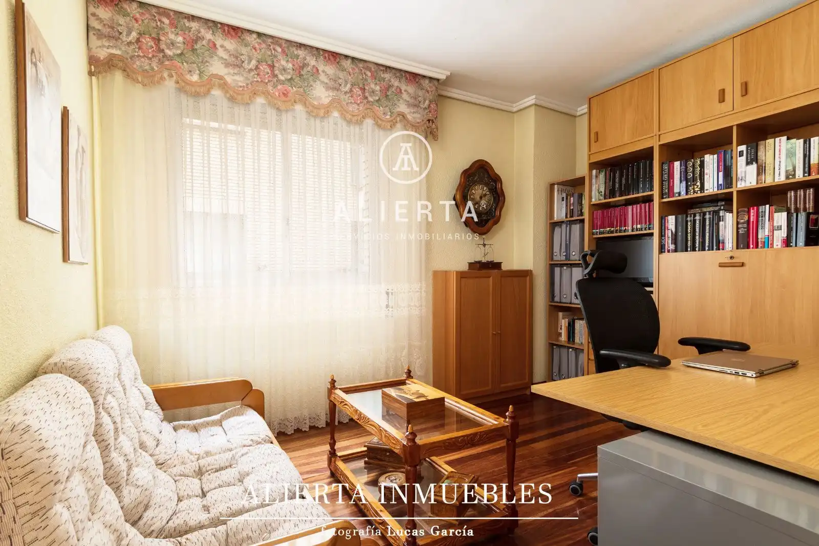 Bedroom of Flat for sale in Zaragoza  with Air Conditioner, Heating and Terrace