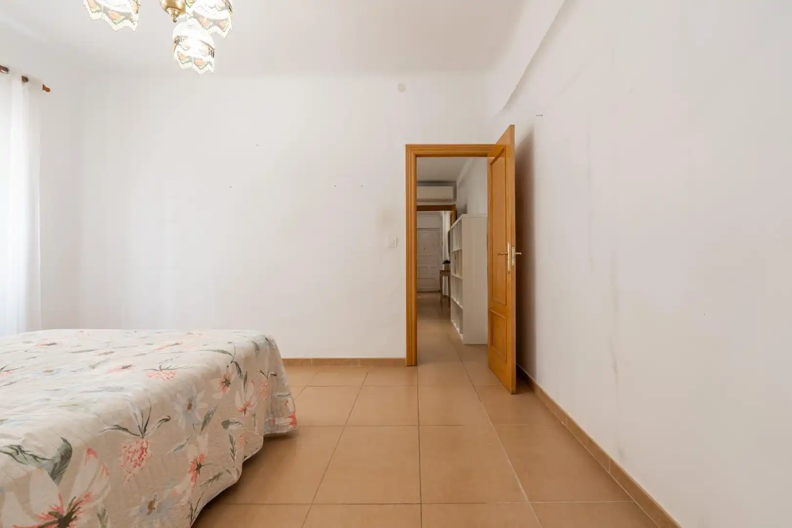 Schlafzimmer von Wohnung zum Verkauf in Granada mit Klimaanlage