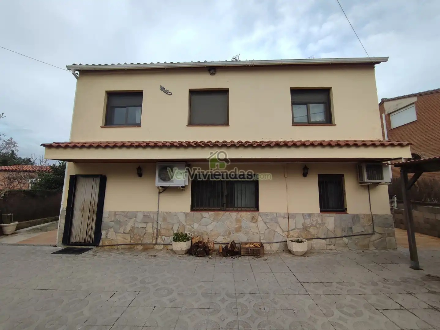 Vista exterior de Casa o xalet en venda en Vacarisses amb Aire condicionat, Calefacció i Jardí privat