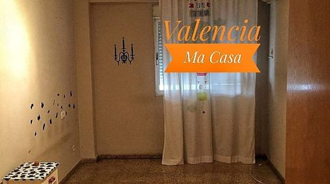 Foto 3 de Piso de alquiler en Torrefiel, Valencia Capital