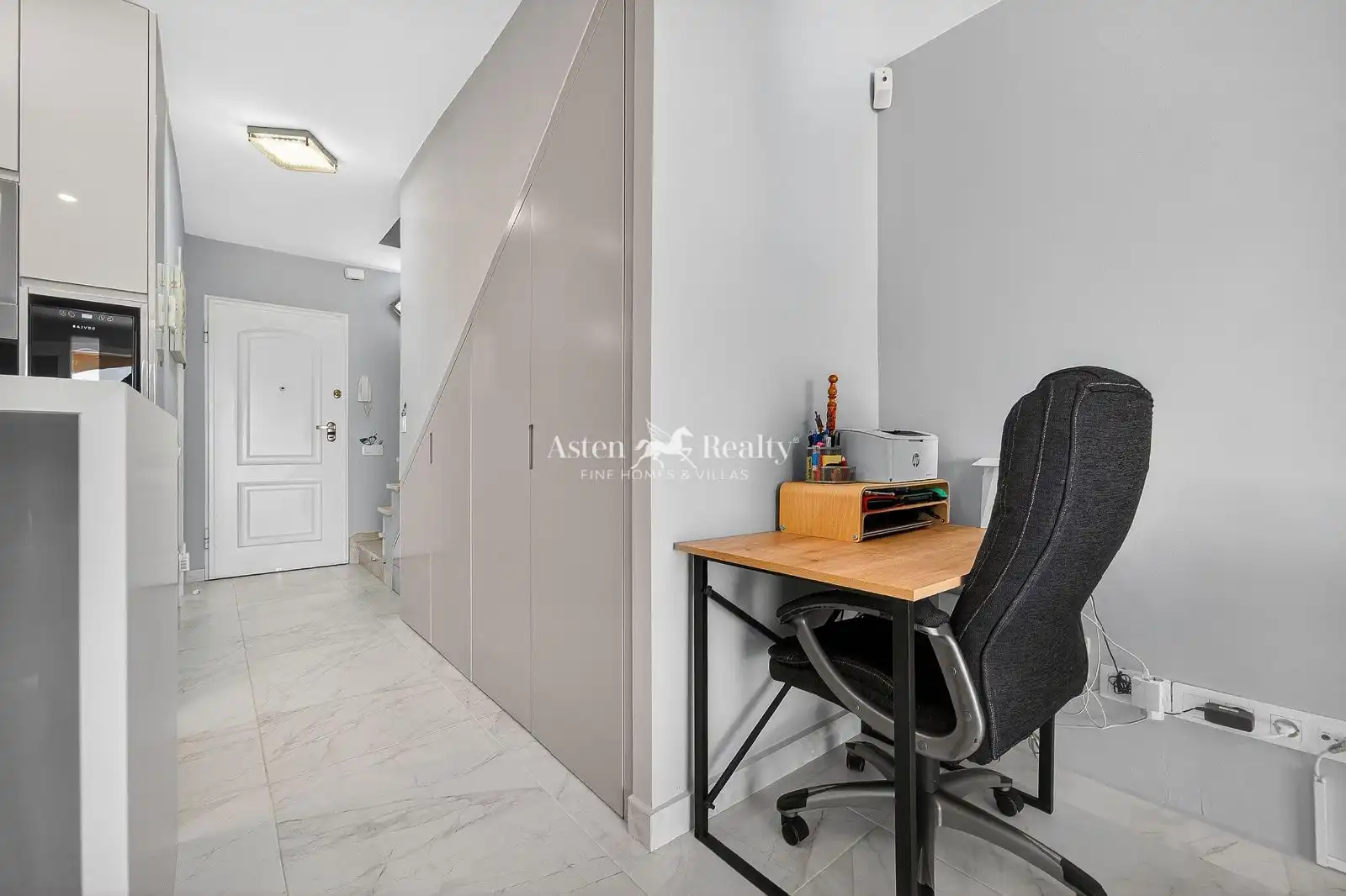 Maisonette zum Verkauf in Arona mit Klimaanlage, Terrasse und Abstellraum