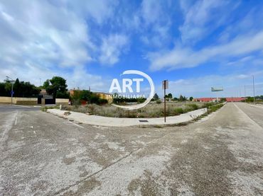 Lands and plots for sale in C-1 Sectores R-7,8,9