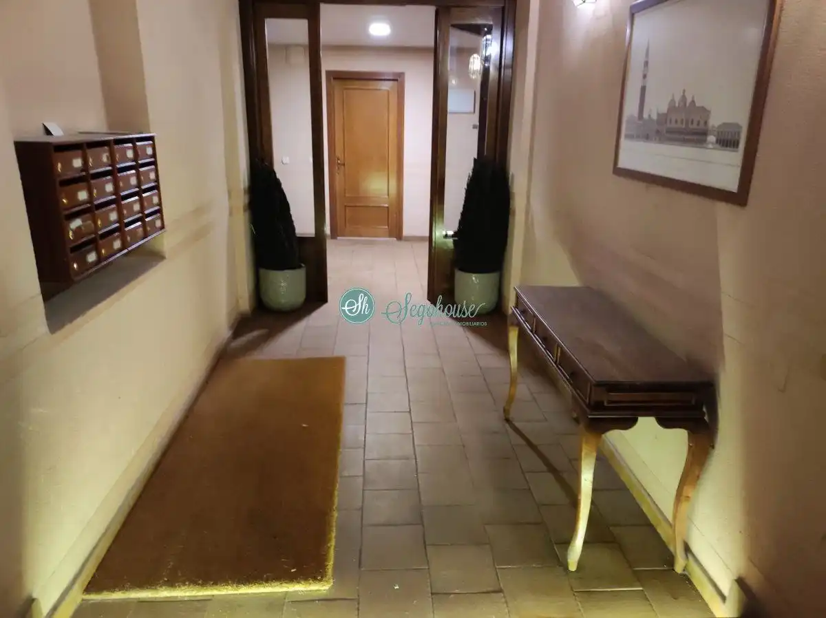 Flat for sale in Segovia  with Heating