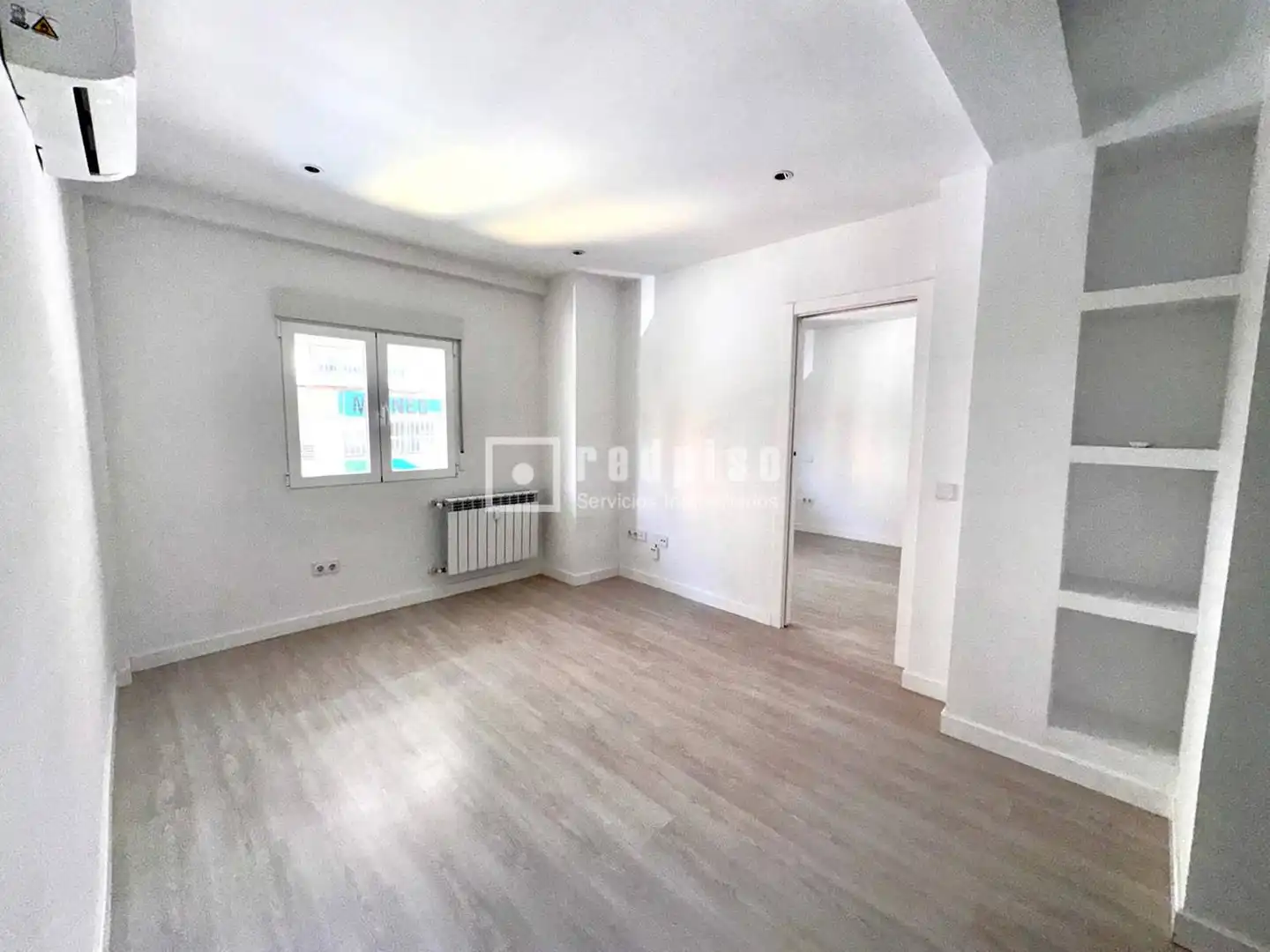 Bedroom of Flat for rent in Madrid  with Air Conditioner and Heating