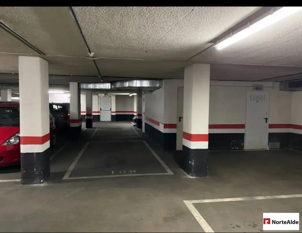 Aparcament en venda a Bagatza - San Vicente, imagen 2
