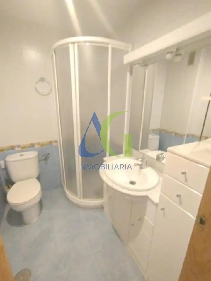 Baño de Dúplex en venta en Villaquilambre con Calefacción y Trastero