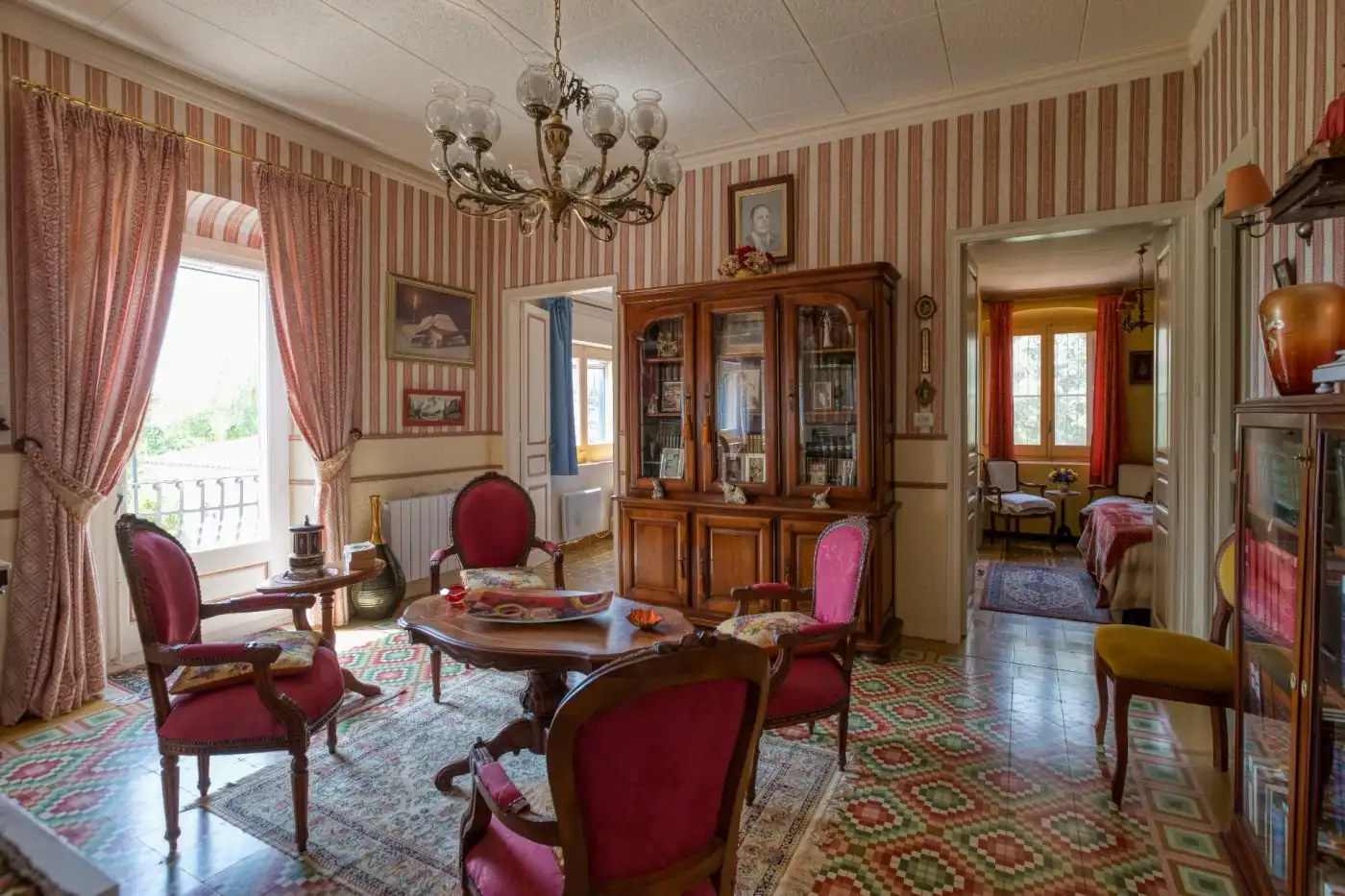 Esszimmer von Country house zum Verkauf in Sant Pere Pescador mit Privatgarten