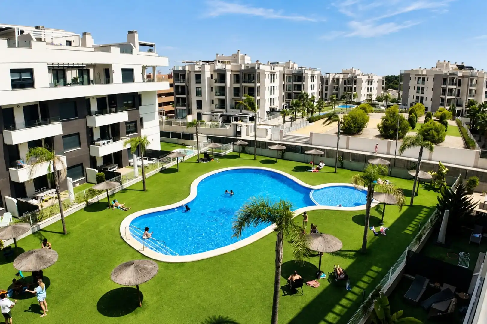 Piscina de Casa o chalet en venta en Orihuela con Aire acondicionado, Calefacción y Terraza