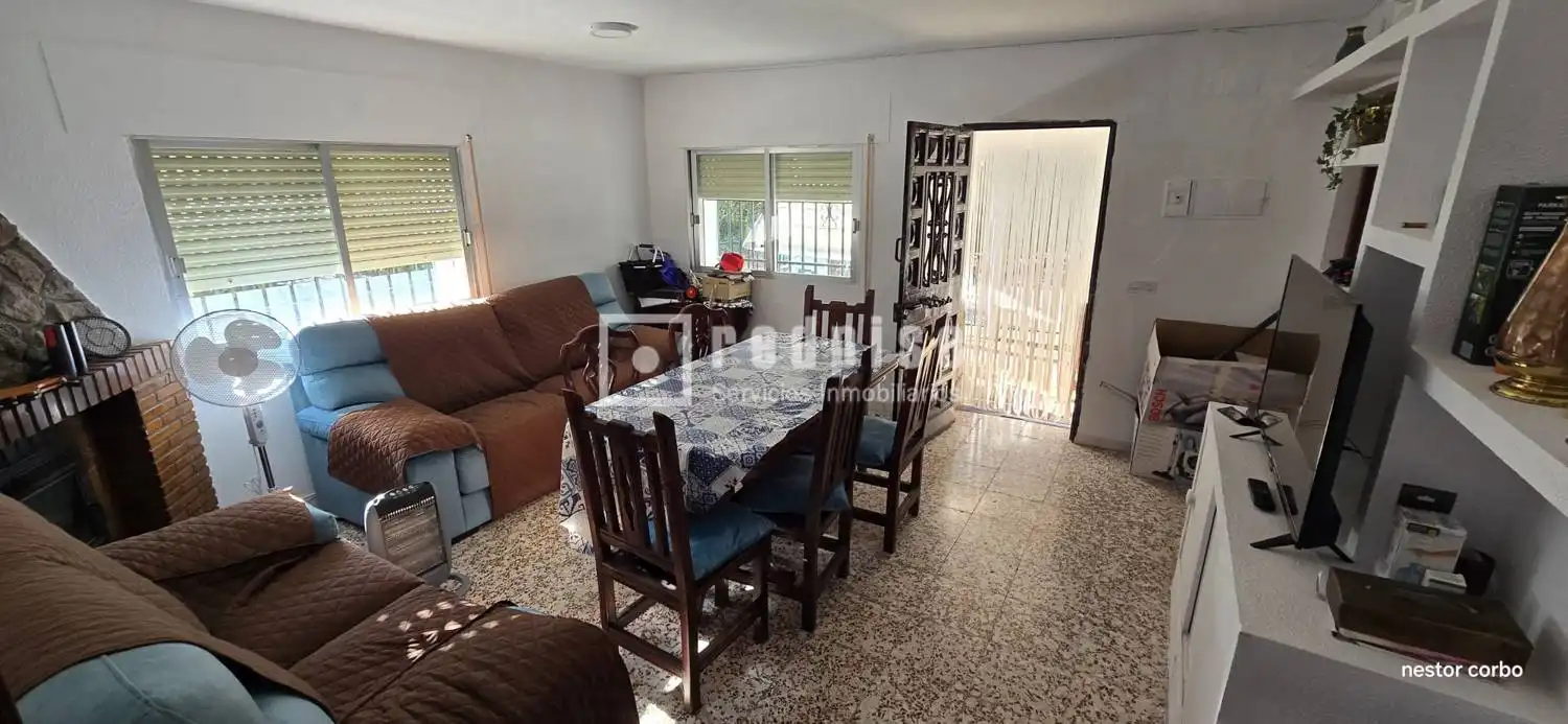 Living room of Houses for sale in Hontoba  with Heating, Storage room and Alarm
