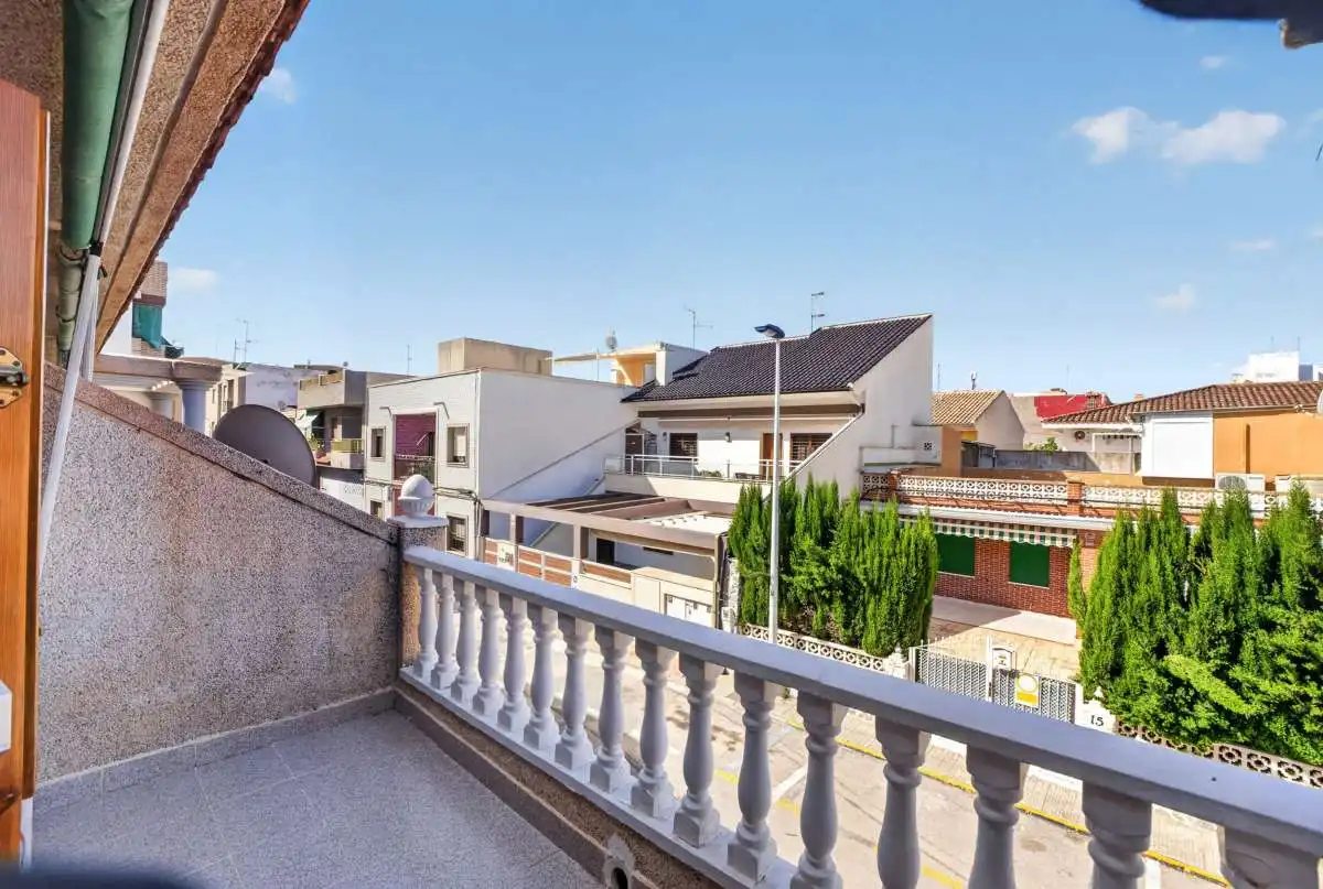 Außenansicht von Einfamilien-Reihenhaus zum Verkauf in San Pedro del Pinatar