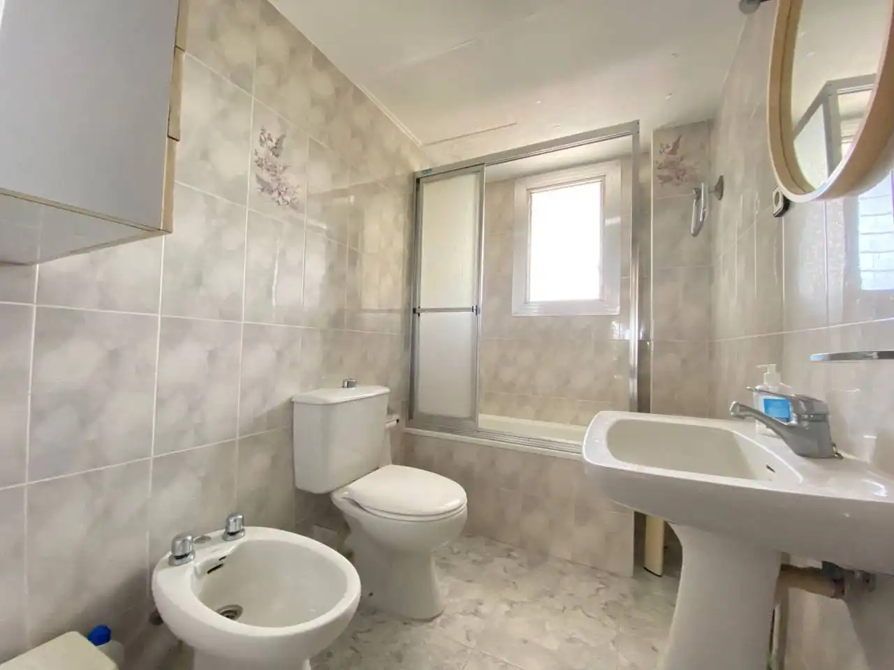 Baño de Ático en venta en Gavà con Calefacción, Terraza y Trastero