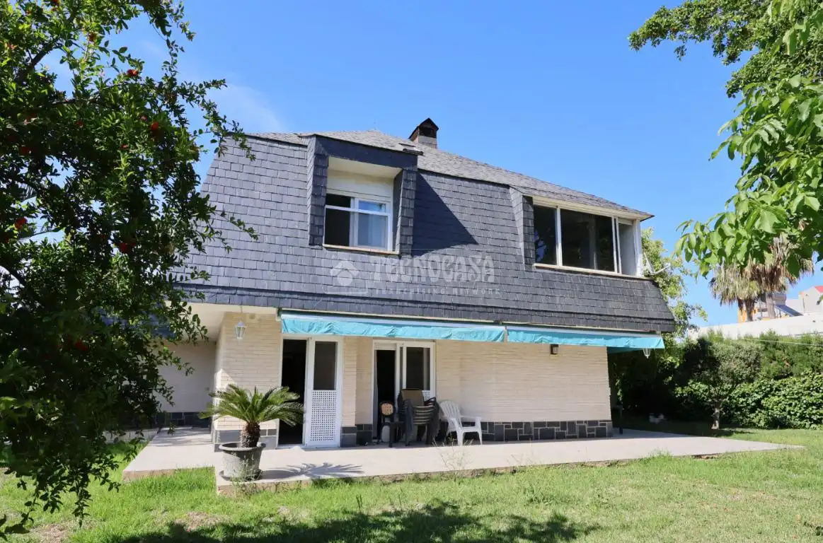 Vista exterior de Casa o chalet en venta en Canet d'En Berenguer con Aire acondicionado, Jardín privado y Terraza