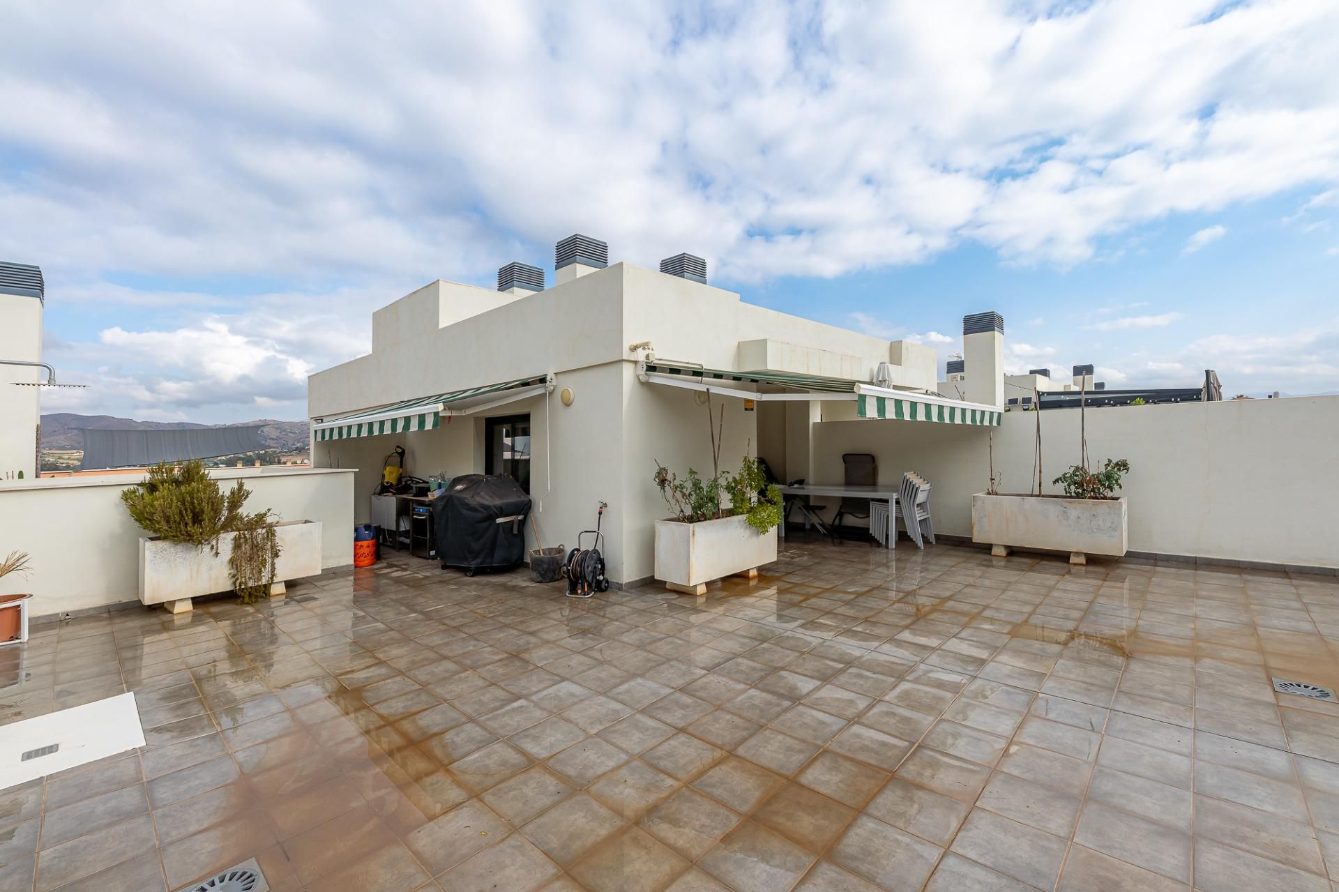 Terrassa de Àtic en venda en Cártama amb Aire condicionat, Jardí privat i Terrassa