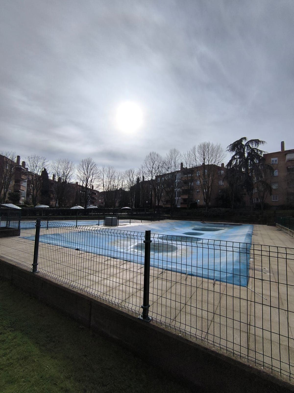 Swimming pool of Flat for sale in Pozuelo de Alarcón  with Heating, Terrace and Community pool