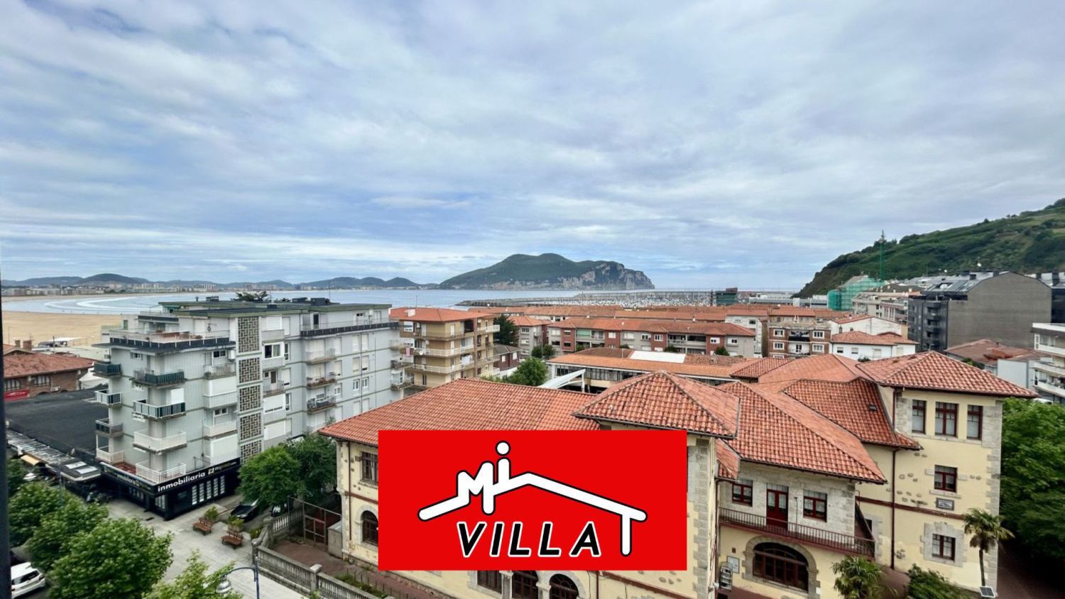 Exterior view of Flat for sale in Laredo  with Terrace