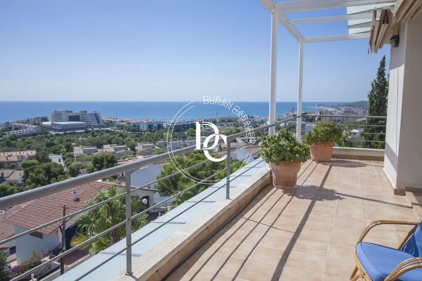Casa con piscina en venta en Carrer del Roc Florit, imagen 3
