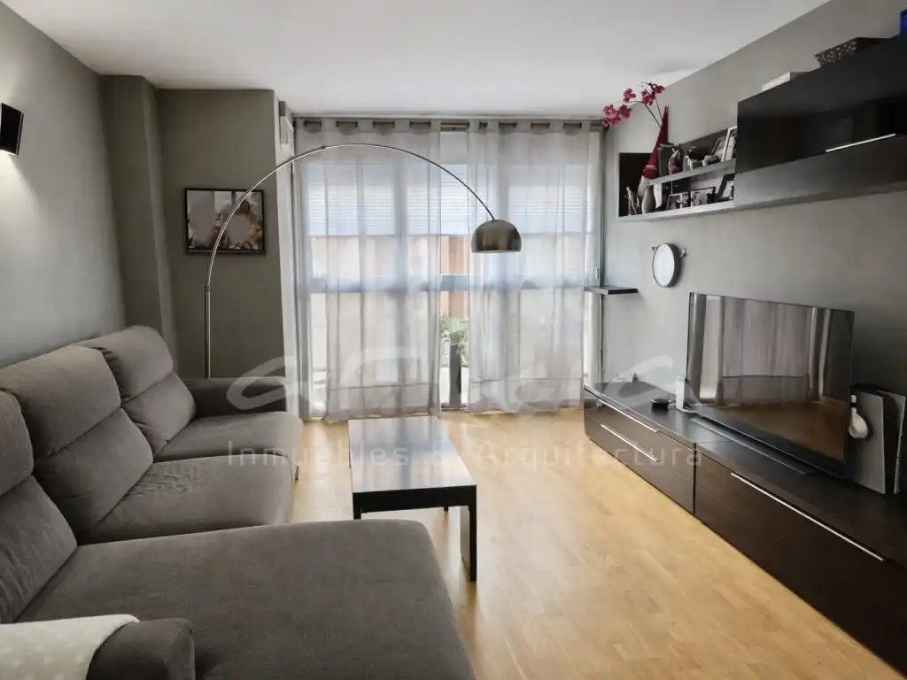 Piso con ascensor en venta en Juzgados