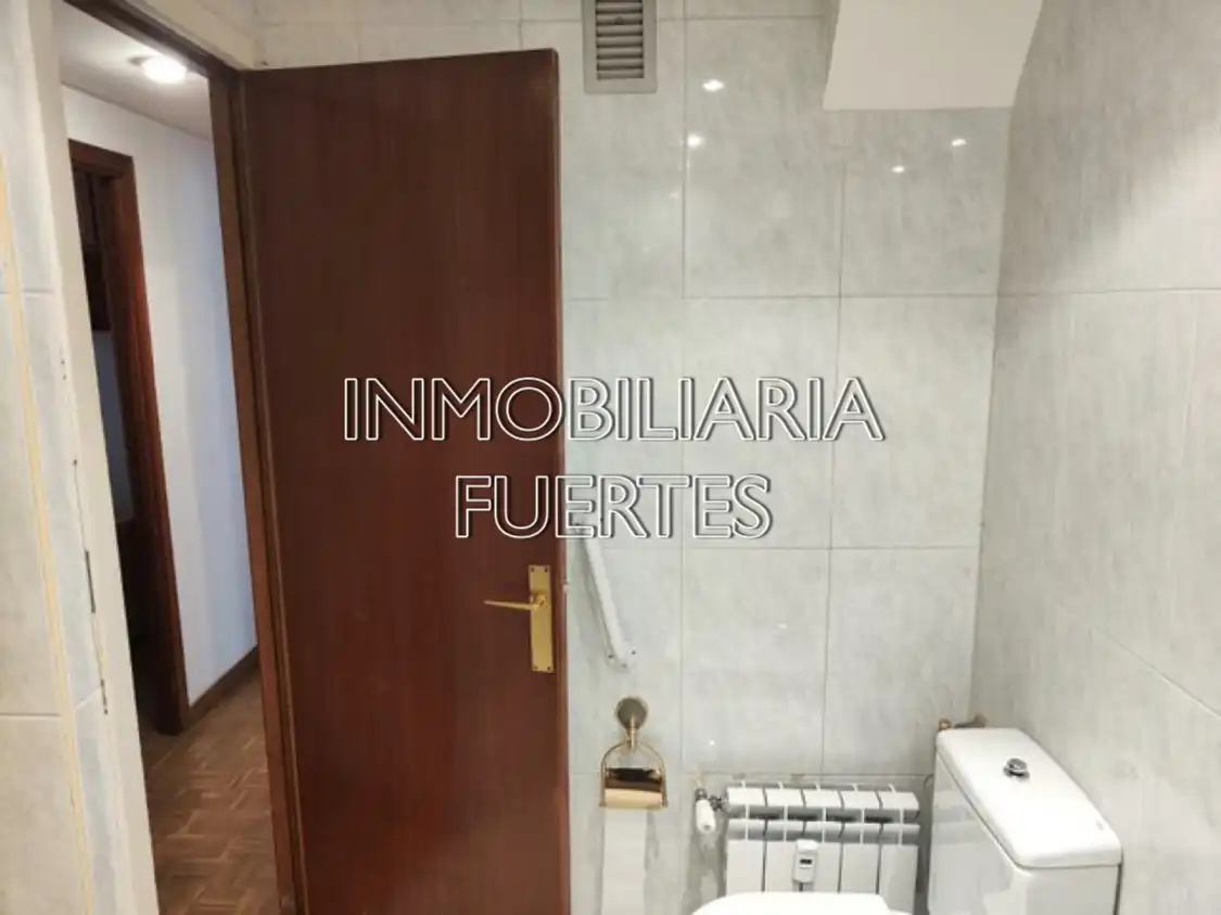 Flat for rent in Avenida de Mariano Andrés, Las Ventas