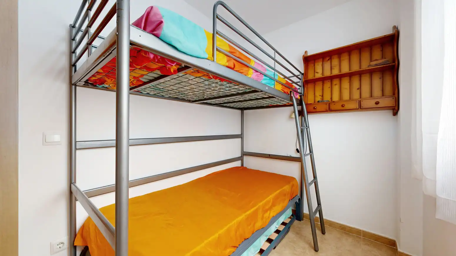 Dormitori de Pis en venda en Chilches / Xilxes amb Terrassa i Balcó