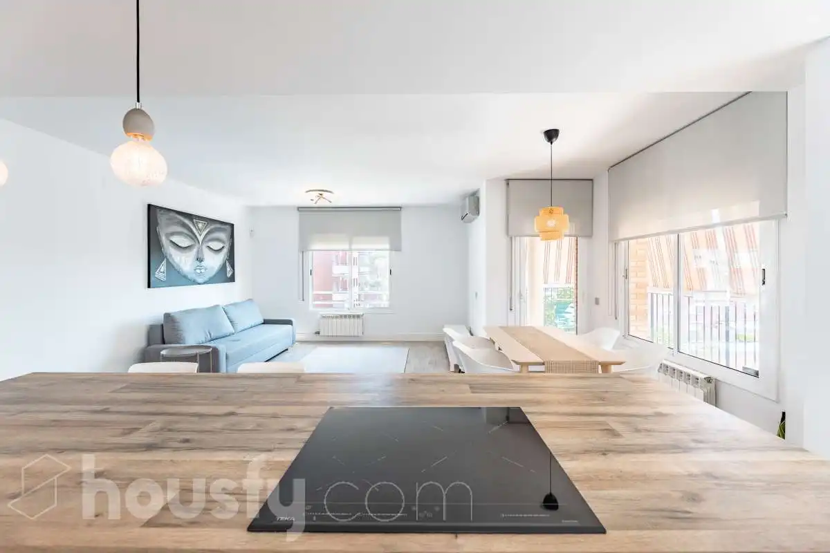 Wohnzimmer von Wohnung zum Verkauf in Castelldefels mit Klimaanlage, Heizung und Balkon