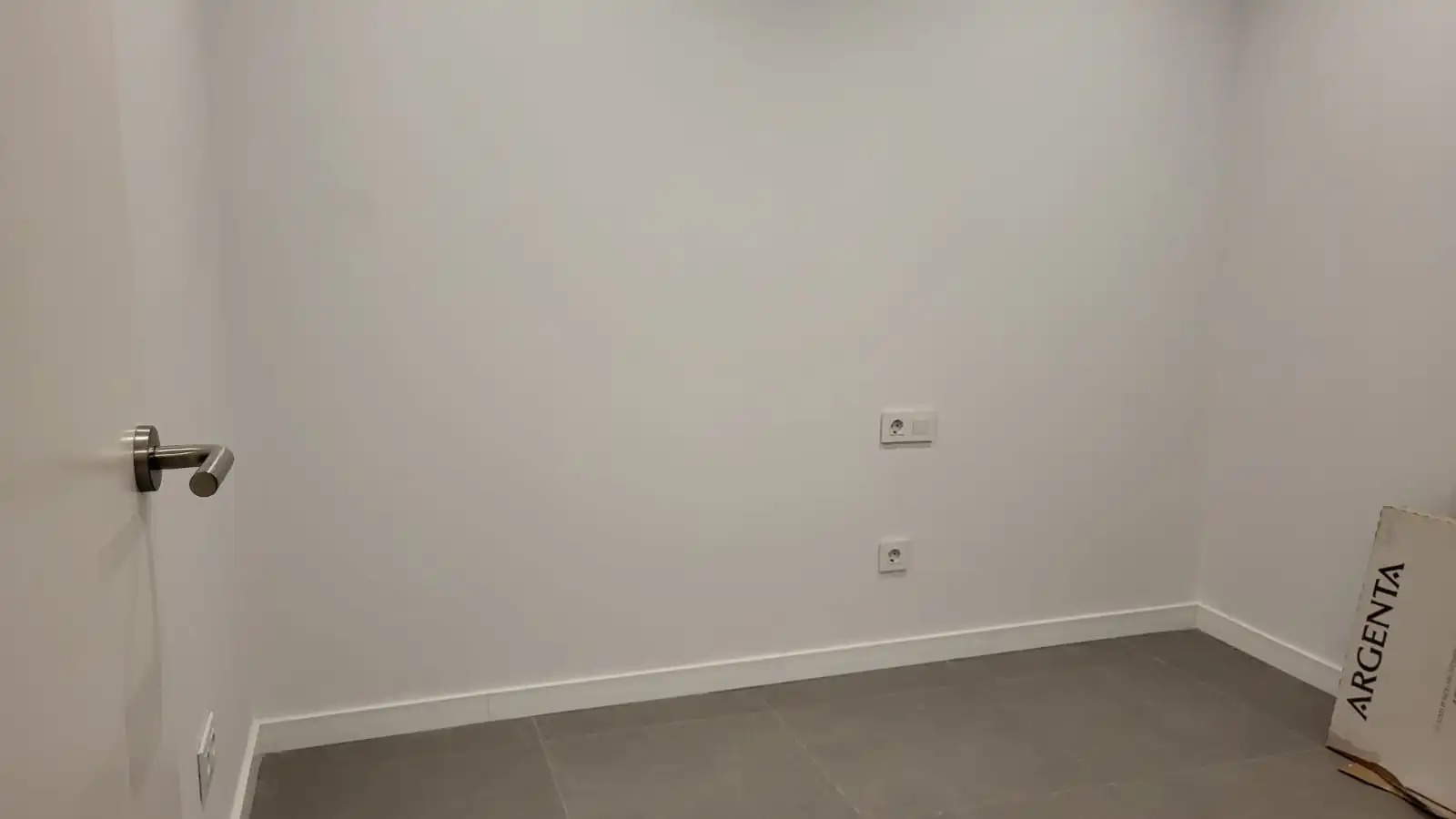 Ground floor for sale in Sabadell  with Air Conditioner and Heating