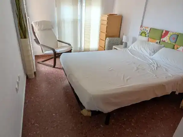 Dormitori de Pis en venda en Burjassot amb Aire condicionat i Balcó
