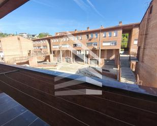 Vista exterior de Dúplex en venda en Cardona