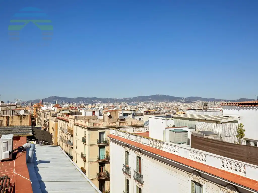 Exterior view of Attic for sale in Barcelona  with Air Conditioner and Terrace