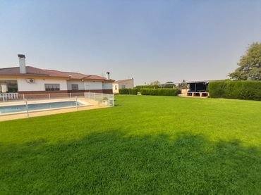 Casa amb piscina en venda a Antigua Nacional 420