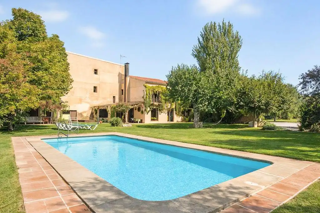 Xalet amb piscina en venda a Vilanova de Bellpuig