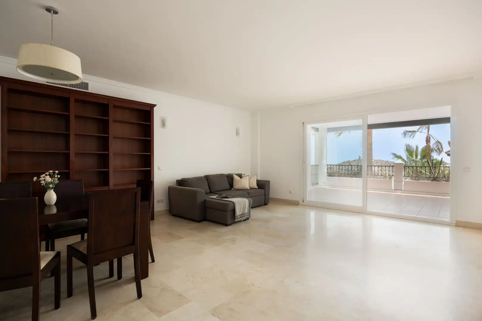 Apartment mit Aufzug zum Verkauf in Calahonda, imagen 10