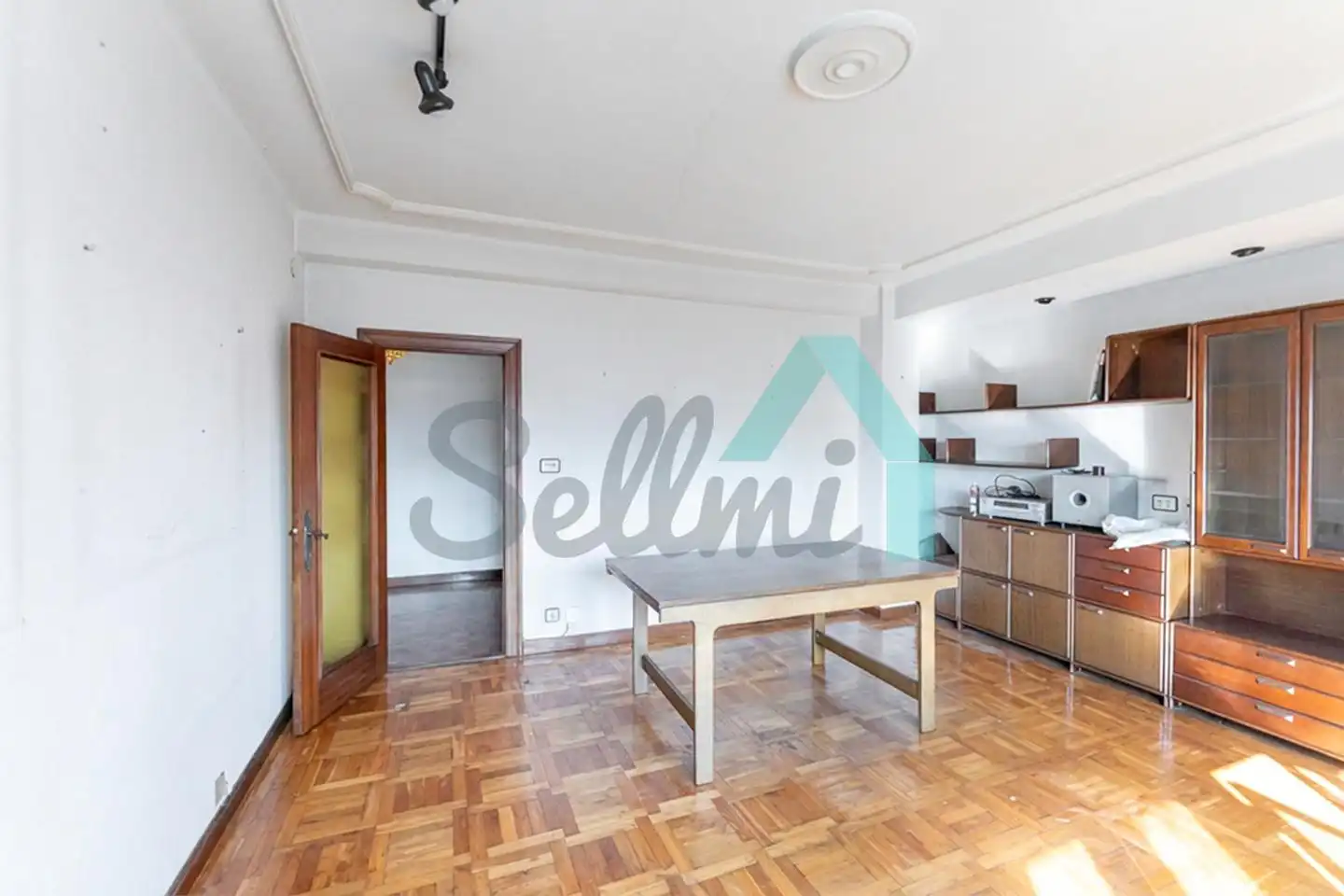 Kitchen of Flat for sale in Gijón   with Heating, Parquet flooring and Terrace