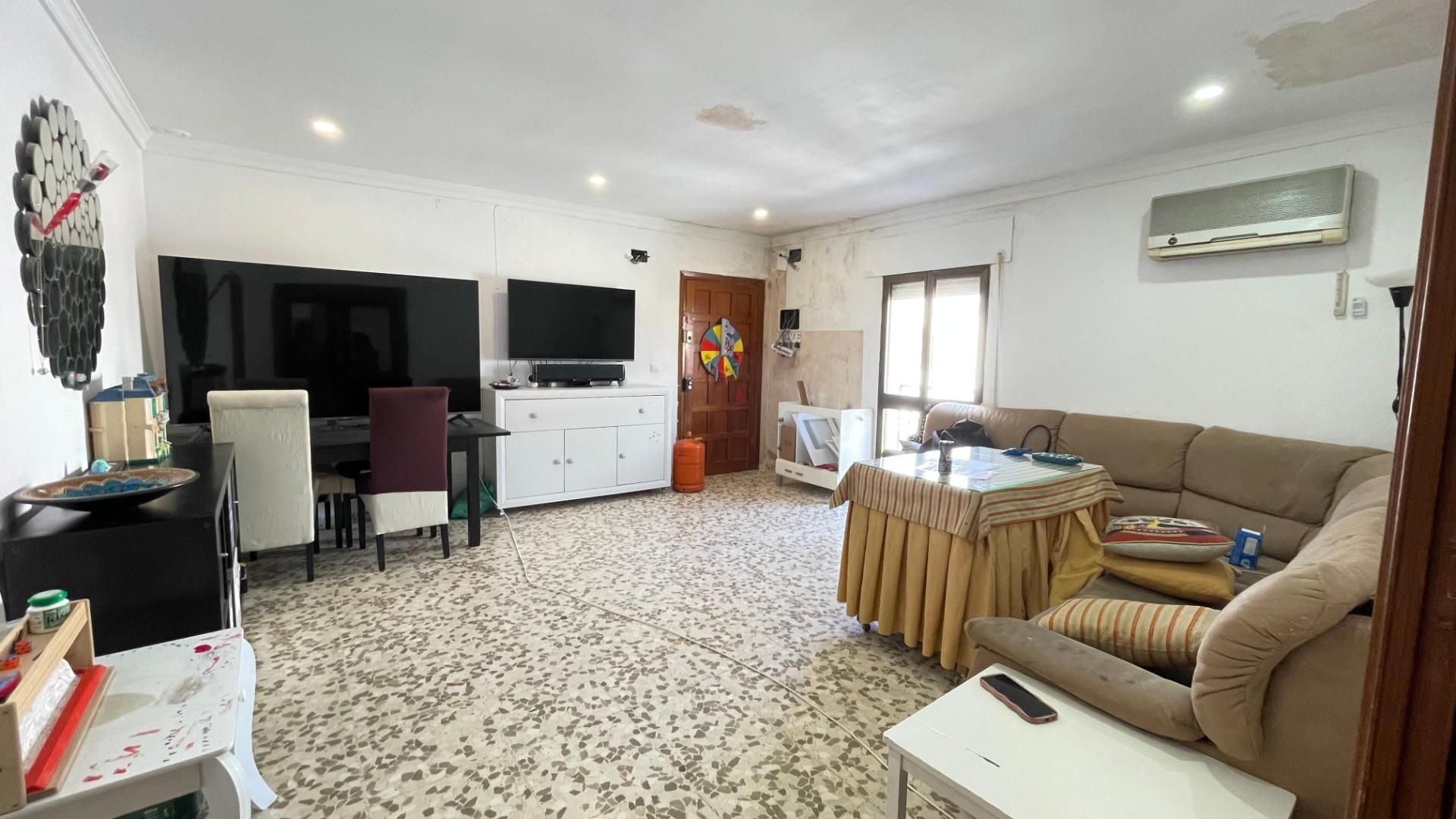 Sala de estar de Piso en venta en El Cuervo de Sevilla con Aire acondicionado