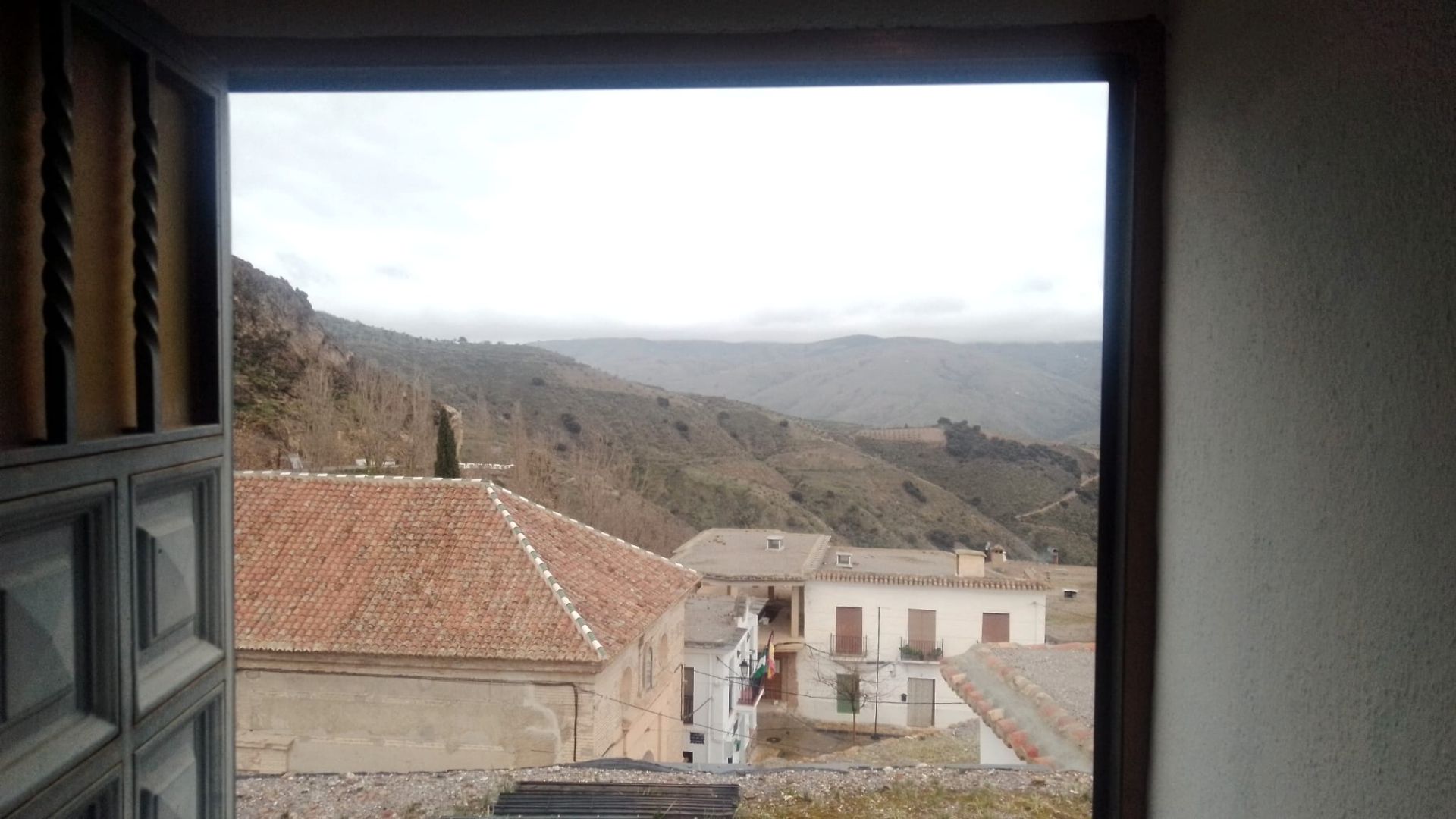 Exterior view of House or chalet for sale in Cástaras  with Furnished and Balcony