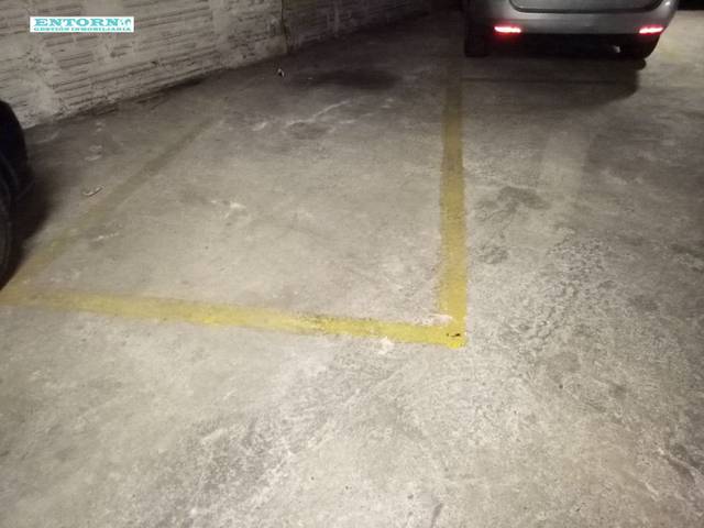 Garaje en Venta en Centre