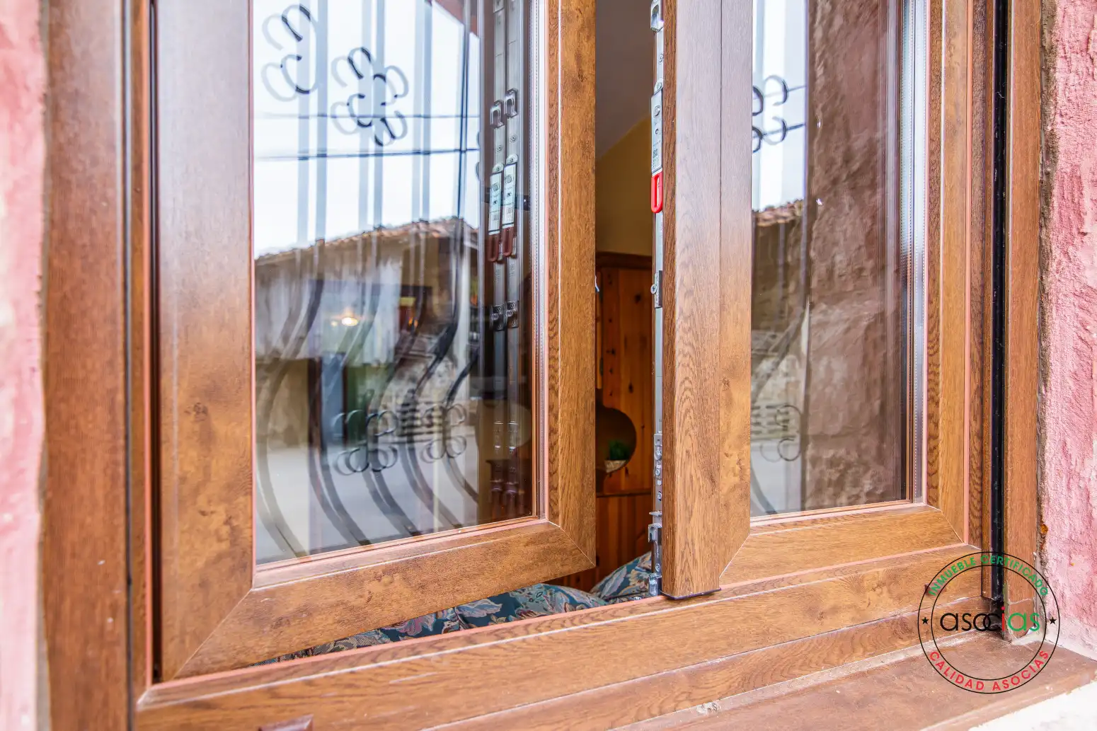 Casa adosada en venta en Proaza con Calefacción y Trastero
