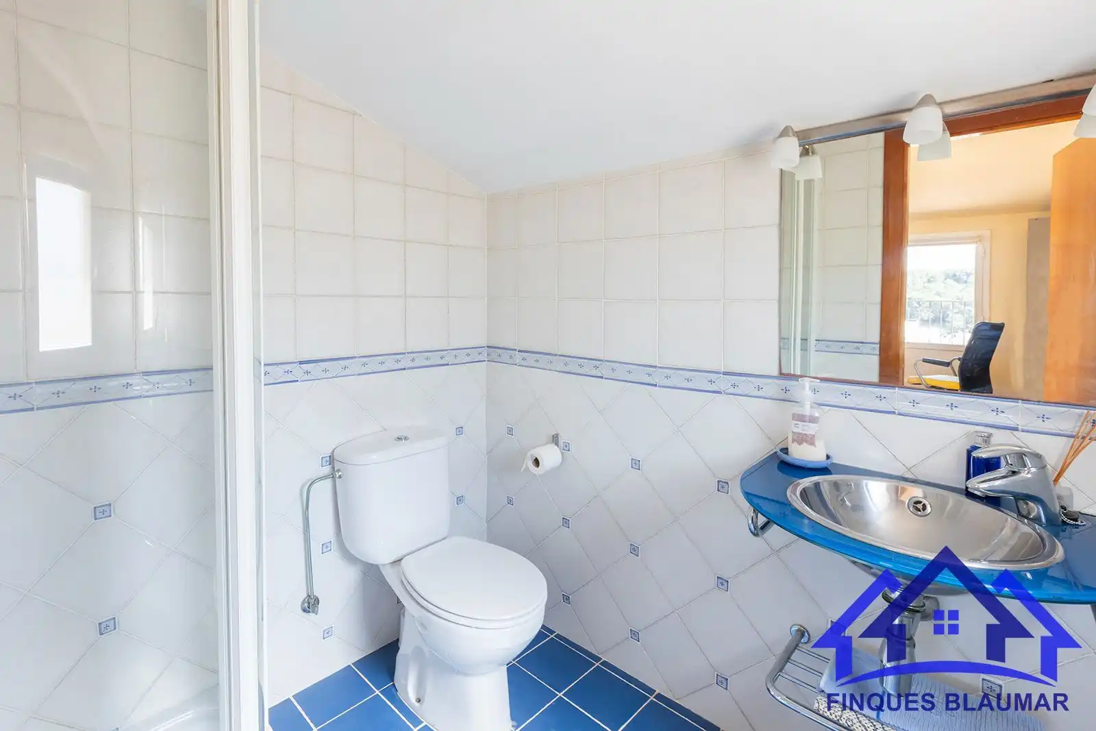 Bany de Casa o xalet en venda en Arenys de Mar amb Calefacció, Jardí privat i Terrassa