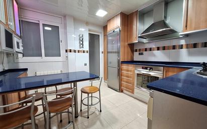 Cuina de Pis en venda en Terrassa amb Aire condicionat, Calefacció i Terrassa