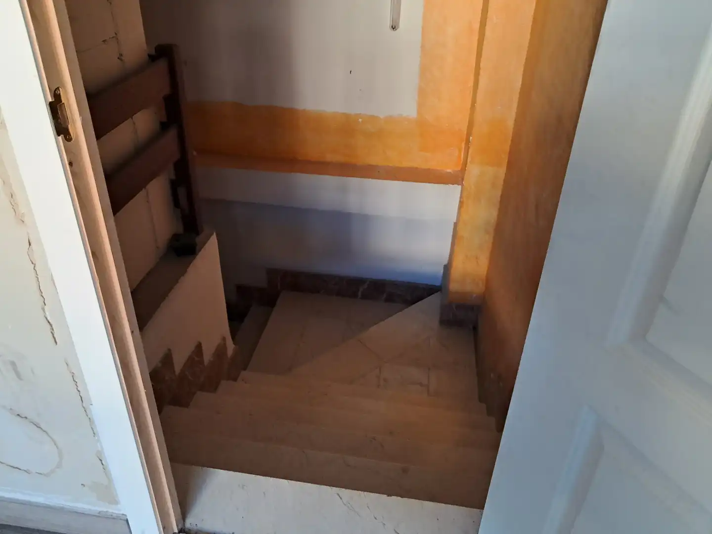 Local comercial en venta en Carrer Nogueres 1, imagen 8