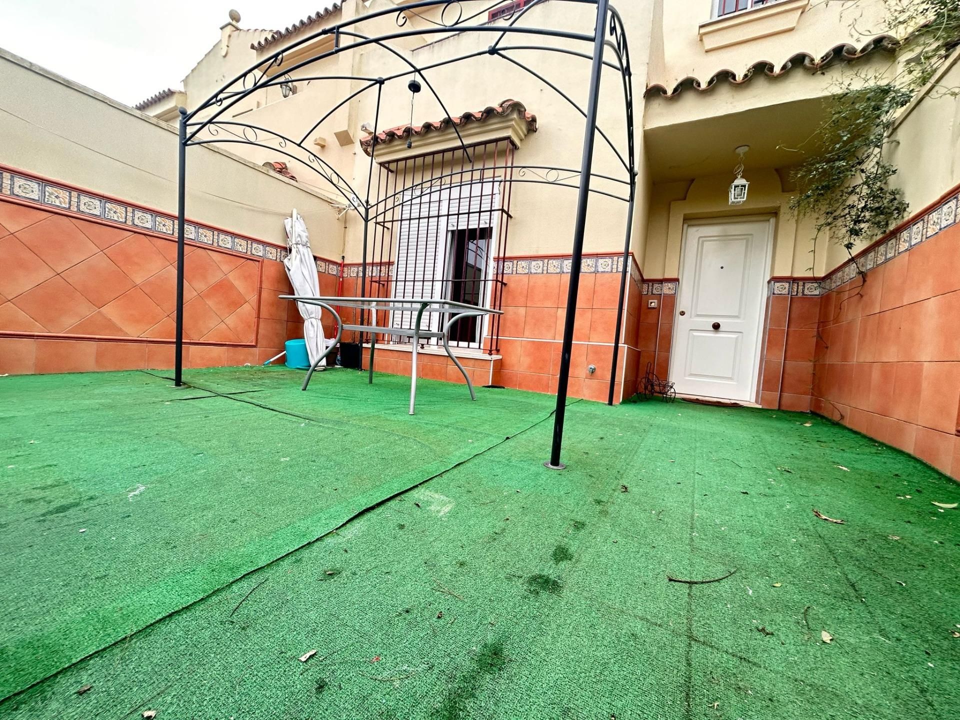 Terrassa de Casa adosada en venda en Jerez de la Frontera amb Aire condicionat, Jardí privat i Terrassa