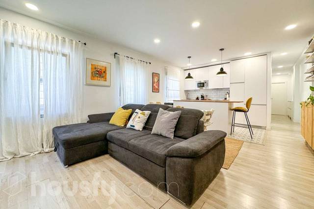 Piso en Venta en Calle de Antonia Domínguez, . en Bellas Vistas