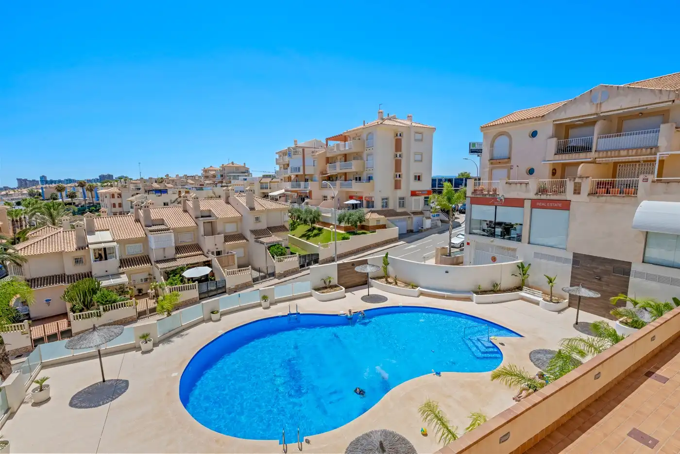 Piscina de Pis en venda en Orihuela amb Aire condicionat, Calefacció i Moblat