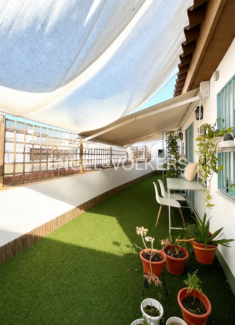 Terrace of Attic for rent in Sevilla  with Air Conditioner, Heating and Terrace