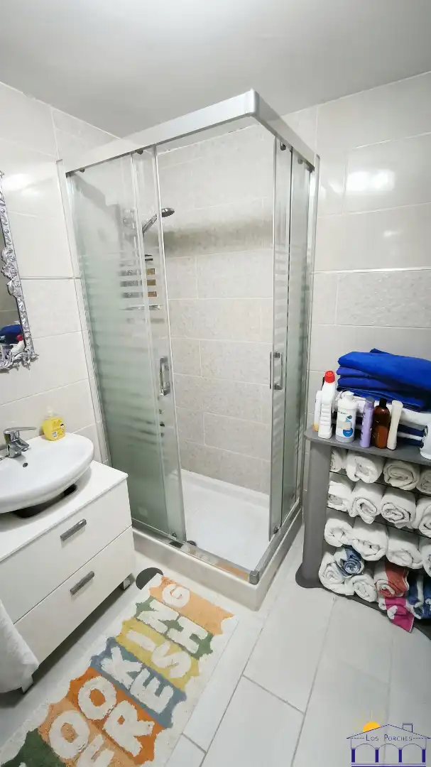 Baño de Apartamento en venta en Benalmádena con Aire acondicionado, Calefacción y Terraza