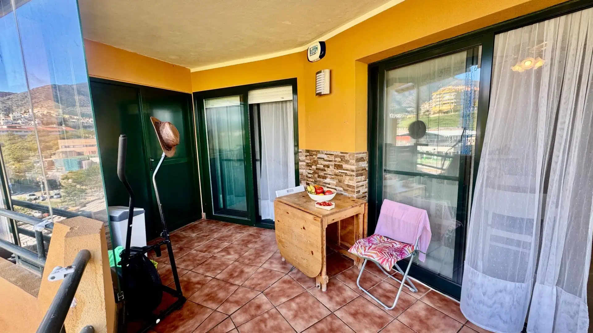 Terraza de Piso en venta en Fuengirola con Aire acondicionado, Terraza y Piscina comunitaria