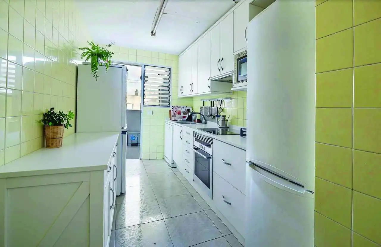 Kitchen of Flat for sale in Llevant